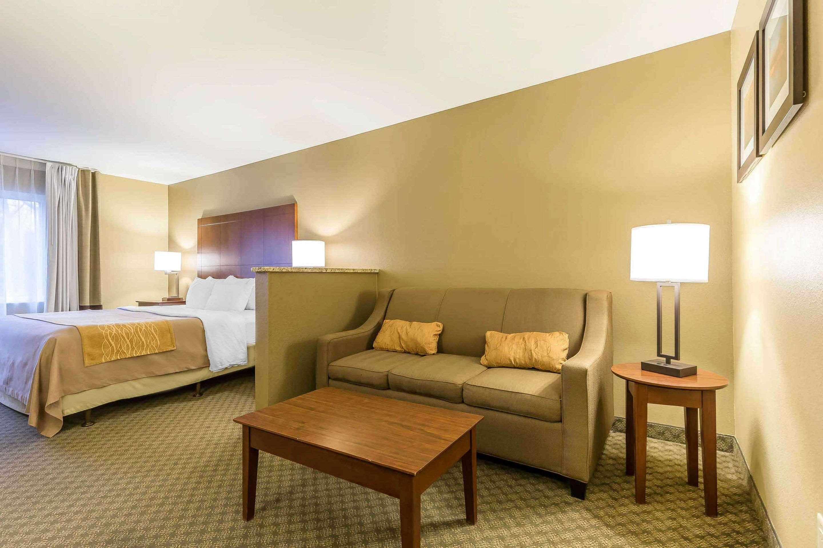 Comfort Inn & Suites East Moline Near I-80 Luaran gambar